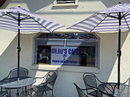 Gilous Cafe inside