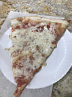 Armando's Pizza food