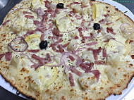 Pizza Bella food