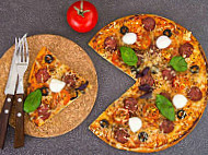 Tapiola Pizza food