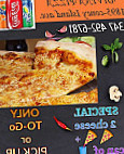 Divina Pizza food