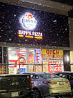 Happy's Pizza outside