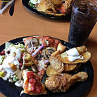 Shakey's Pizza Parlor food