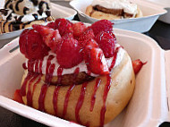 Cinnaholic 109 St food