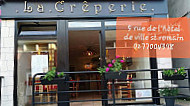 La Crêperie outside