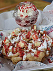 Funnel Cake Queen /boricuajax Cafe food