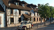 Auberge du Cheval Blanc outside