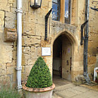 Sudeley Castle Coffee Shop outside