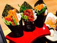 Banzai Sushi food