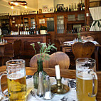 Wirtshaus Im Demutsgraben food