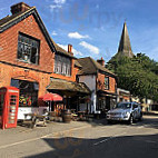 Queens Head inside