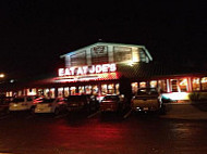 Joe's Crab Shack outside