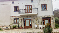 Agriturismo Le Cammarose outside