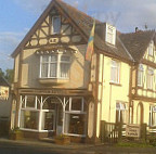 The Copper Kettle outside