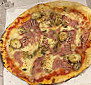 Pizza Stefano “les Pizzas Despouilles” food