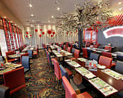 Mandarin Restaurant inside