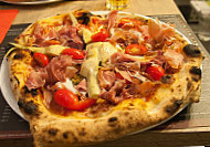 Pizzeria L'antica food