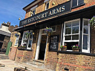 The Estcourt Arms Watford outside