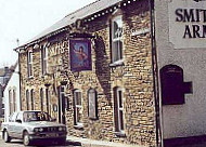 The Smiths Arms outside