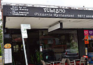 Vulcano Pizzeria inside