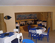 La Marina inside