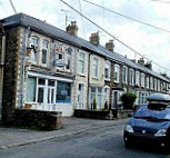 Wainfelin Chip Shop outside