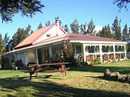 La Ferme Du Pêcher Gourmand outside