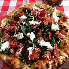 Pizzeria Lucgi food