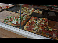 Pizza & Gusto food