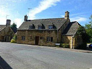 The Volunteer Inn Pub outside