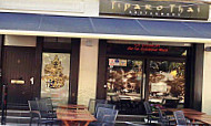 Tiparo Thai inside