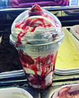 New Yorker Sundaes food