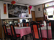 Le Saigon inside