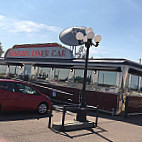 Starlite Diner Car outside