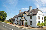 The Abergavenny Arms outside