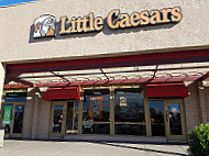 Little Caesars Pizza outside