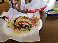 Betty's Tacos food