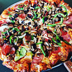 Round Table Pizza food