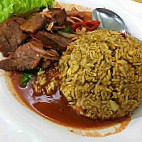 Abe Nasi Dagang inside