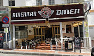 Joes American Diner outside