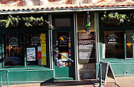 Bistrot des Halles outside