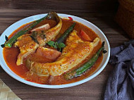 Warung Makan Asam Pedas Warisan Nusantara food