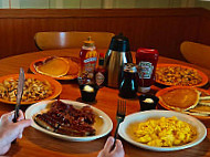 Village Inn Family food