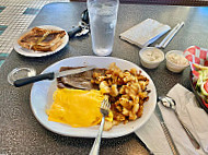 Lester's Diner food