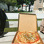 Salino Holzofenpizza outside