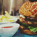 Pura Vida Gourmet Burger food