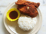 Nasi Ayam Goreng Bujang (cyber Square) inside