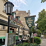 Gasthof Zur Grünen Linde outside