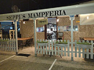 Seppi's Mampferia inside