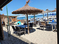 Le Kiaora Beachclub inside